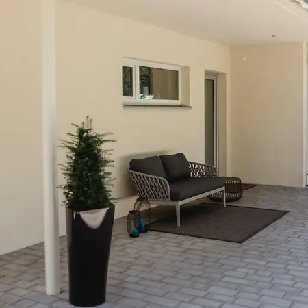 Apartment Haus Karlsbad By Seebnb