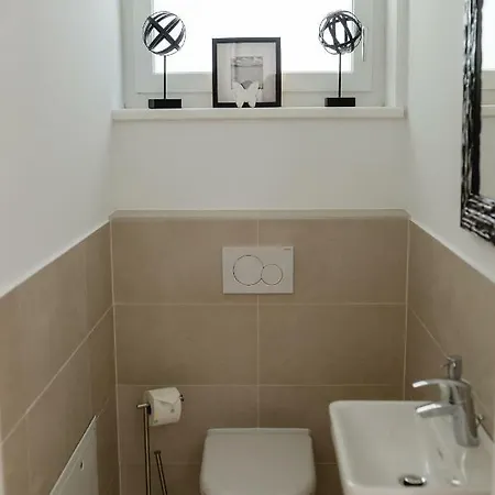 Apartment Haus Karlsbad By Seebnb *